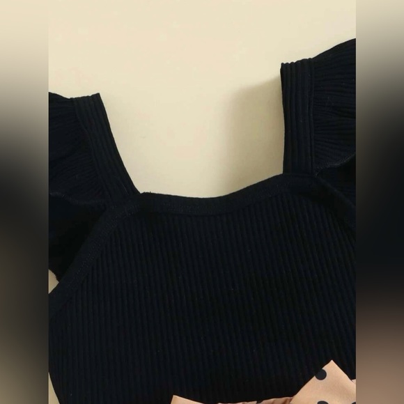 Girls Ruffle Trim Top With Polka Dot Belted Shorts size 12/14 - Picture 4 of 5